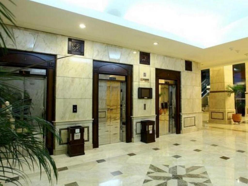 Grand Cempaka Business Hotel Jacarta Exterior foto